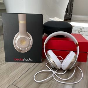 Gold Corded Beats Studios | Like New!